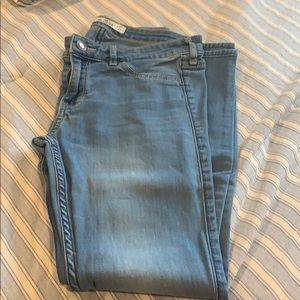 Hollister lightwash skinny jeans